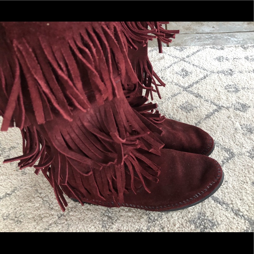 Minnetonka Moccasins suede boots size 9